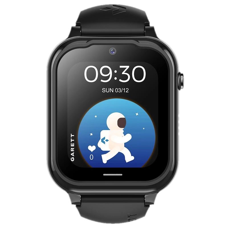Czarny smartwatch Garett Kids Essa Go 4G dla dzieci z kolorowym wyświetlaczem. Na ekranie widoczna jest godzina 09:30 oraz grafika astronauty w kosmosie. Urządzenie jest wyposażone w funkcję łączności 4G, idealne do śledzenia aktywności dziecka i zapewnienia bezpieczeństwa.