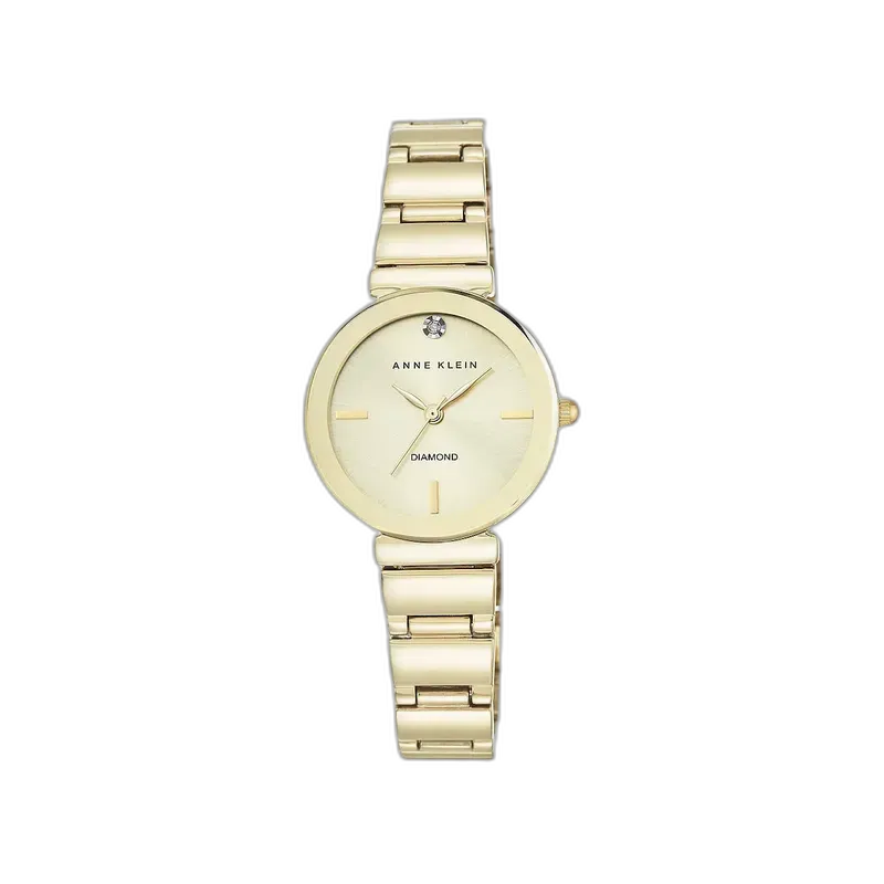 Model ANNE KLEIN 27mm AK-2434CHGB to esencja elegancji i subtelnego stylu. Złota tarcza oraz bransoleta w całości w tym samym kolorze tworzą luksusową i harmonijną kompozycję. Wyróżniającym się elementem jest pojedynczy diament na godzinie 12, który nadaje zegarkowi ekskluzywnego charakteru. Smukła koperta o średnicy 27 mm sprawia, że zegarek doskonale prezentuje się na delikatnym nadgarstku. Precyzyjny mechanizm kwarcowy gwarantuje niezawodność i dokładność. Model AK-2434CHGB to idealny wybór dla kobiet poszukujących klasycznego dodatku z nutą luksusu, który sprawdzi się zarówno na co dzień, jak i na wyjątkowe okazje.