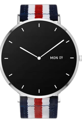 Smartwatch Garett Verona w srebrnej kopercie z czarną tarczą i paskiem w kolorach granatowym, białym i czerwonym. Wyposażony w funkcję pomiaru tętna oraz datownik. Idealny dla osób ceniących klasyczny design i nowoczesne technologie.