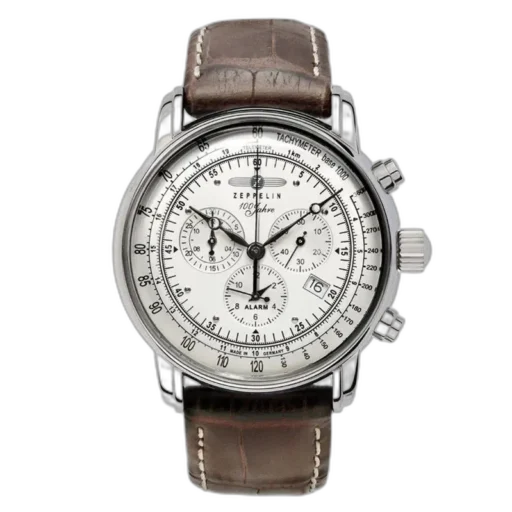 Zegarek męski Zeppelin 100 Jahre 7680-1 w klasycznym stylu z białą tarczą i brązowym skórzanym paskiem. Wyposażony w funkcję chronografu, datownik i tachymetr. Precyzyjne detale tarczy podkreślają wysoką jakość wykonania. Idealny dla miłośników eleganckich zegarków w niemieckim stylu.