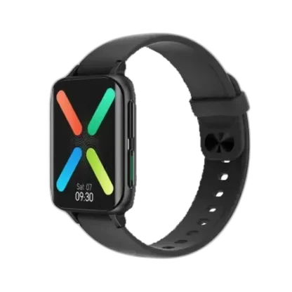 Stylowy smartwatch Garett BeFit Sport RT w czarnym kolorze, z prostokątnym ekranem dotykowym i silikonowym paskiem. Wyposażony w funkcje monitorowania zdrowia, powiadomienia i nowoczesny design. Idealny do codziennego użytku oraz aktywności sportowych.